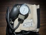 Omron Marshall Sphygmomanometer Aneroid 6515-01-039-4884 1F595 065522. Fixed Price $34.94.