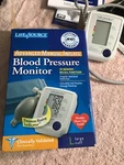 Lifesource Advanced Blood Pressure Monitor Manual Inflate UA-705VL. Fixed Price $35.97.