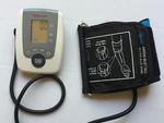 Walgreen Homedics Automatic Arm Blood Pressure Monitor WGNBPA-530 One Touch. Fixed Price $19.99.