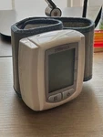 Blood Pressure Monitor, Santa Medical BW-210 Cuff & Case *tested Working*. Fixed Price $24.99.